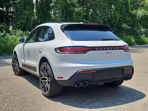 Certified 2026 Porsche Macan AWD/4WD image 3