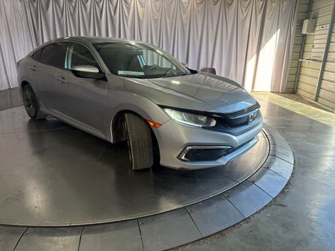 Used 2020 Honda Civic LX image 3