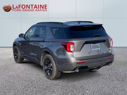 Certified 2023 Ford Explorer ST-Line image 5