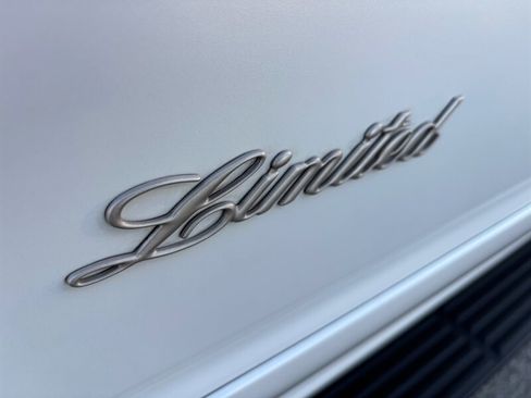 Used 1999 Ford Explorer Limited image 40