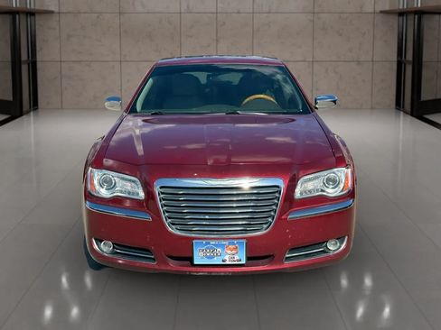 Used 2014 Chrysler 300 C RWD image 15