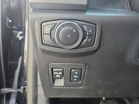 Used 2018 Ford F150 XLT w/ Equipment Group 302A Luxury AWD/4WD image 22