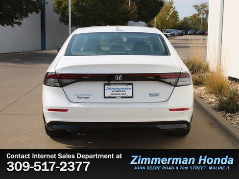 New 2025 Honda Accord Touring image 8