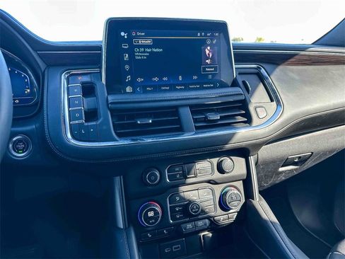 Used 2023 Chevrolet Tahoe LT w/ Luxury Package image 28