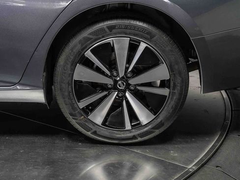 Used 2021 Nissan Altima 2.5 SV FWD image 10