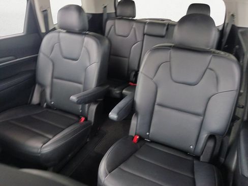 Used 2021 Kia Telluride S FWD image 9