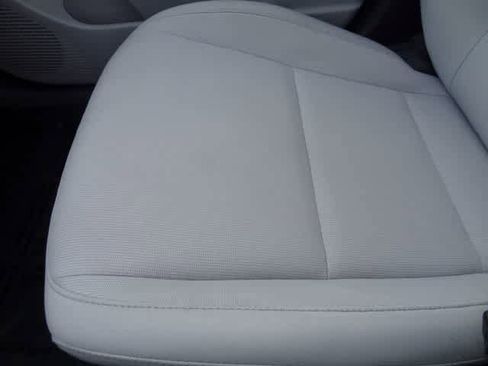 Used 2025 Hyundai Kona SEL FWD image 33