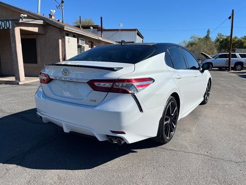 Used 2020 Toyota Camry XSE image 5