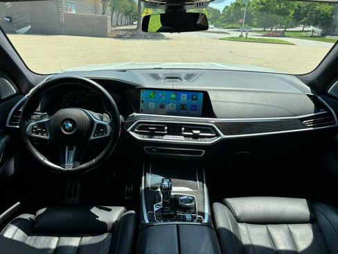 Used 2021 BMW X7 M50i w/ Dynamic Handling Package AWD/4WD image 27