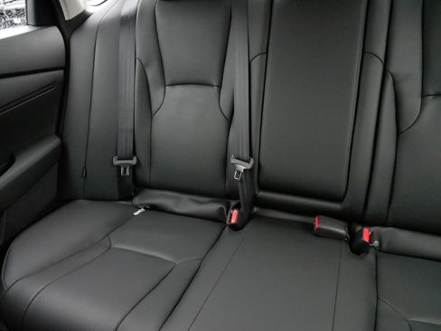 Certified 2025 Honda Accord EX-L image 12