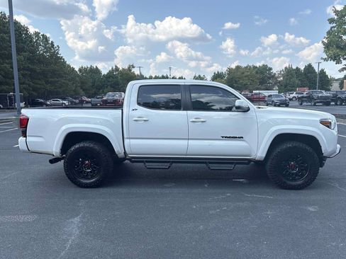 Used 2023 Toyota Tacoma SR5 w/ Technology Package AWD/4WD image 19