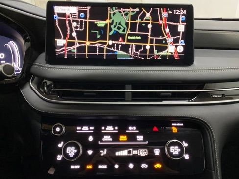 Used 2023 INFINITI QX60 Luxe FWD image 46
