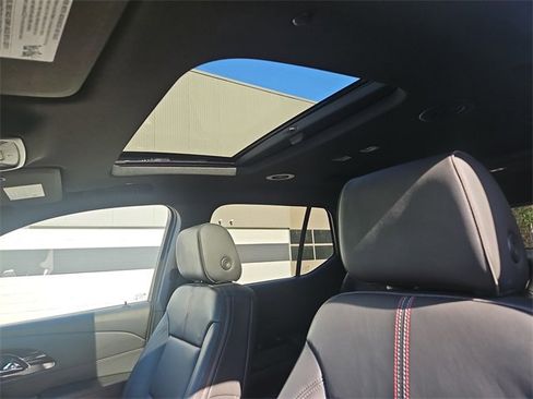 Certified 2023 Chevrolet Traverse RS image 19