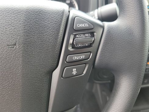 New 2026 Nissan Frontier SV w/ Tow Package image 6