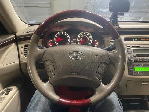 Used 2007 Hyundai Azera Limited image 34