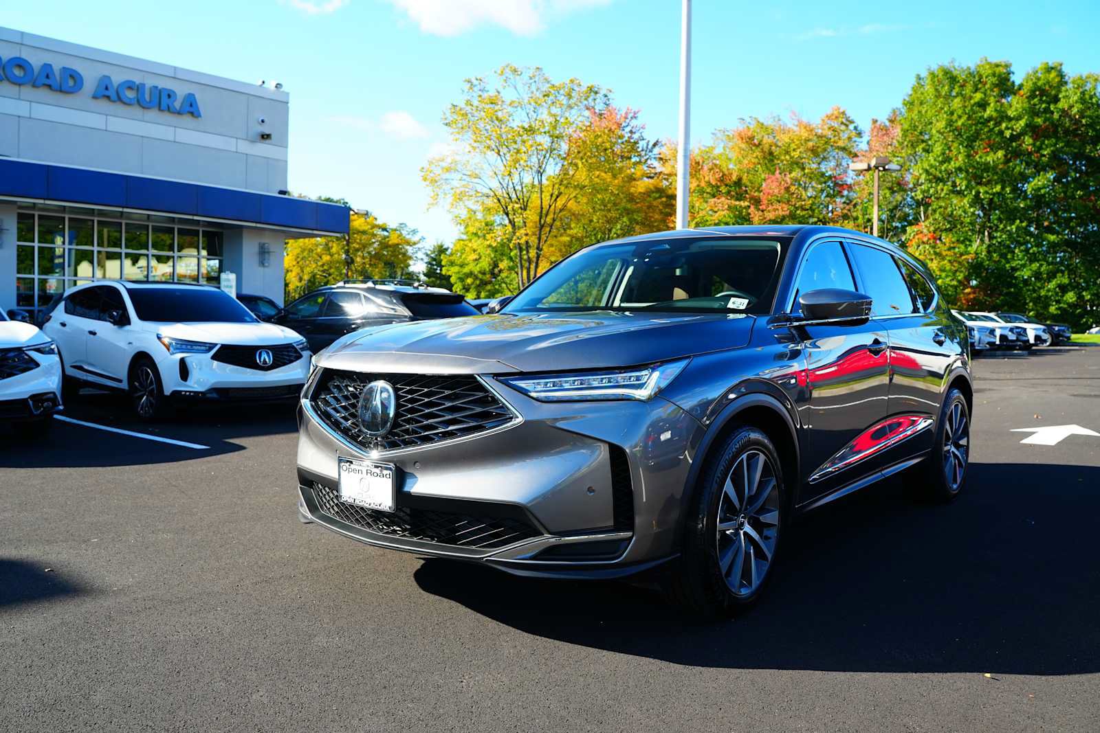 Certified 2026 Acura MDX w/ Technology Package AWD/4WD image 3