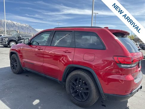 Used 2019 Jeep Grand Cherokee Trailhawk image 4