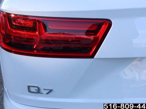 Used 2018 Audi Q7 3.0T Premium Plus image 36