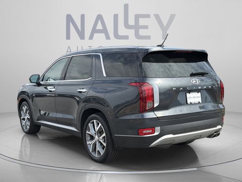 Used 2020 Hyundai Palisade SEL w/ Premium Package FWD image 4