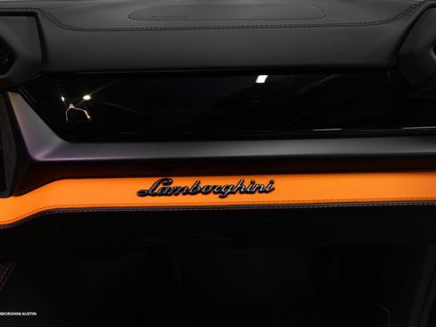 New 2025 Lamborghini Urus SE image 53