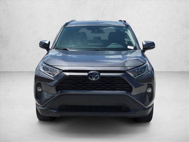 Used 2020 Toyota RAV4 XLE w/ Convenience Package AWD/4WD image 2