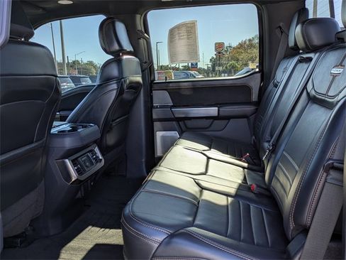 Used 2023 Ford F250 Platinum image 14