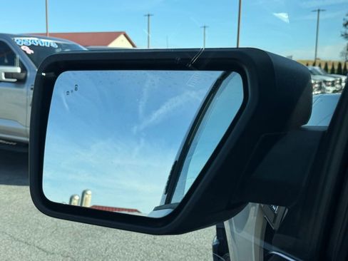 Used 2022 Ford F150 XLT w/ Equipment Group 302A High image 13