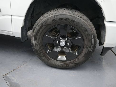 Used 2022 RAM 1500 Big Horn AWD/4WD image 18