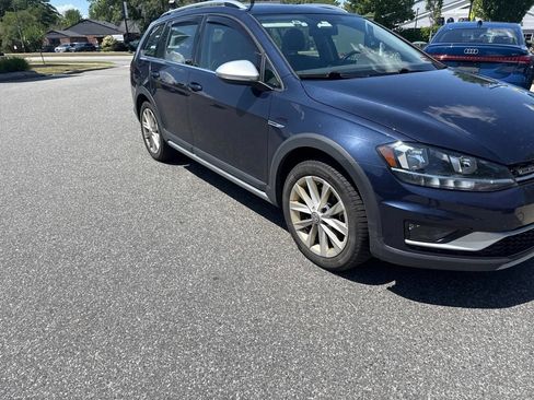 Used 2019 Volkswagen Golf Alltrack S AWD/4WD image 23