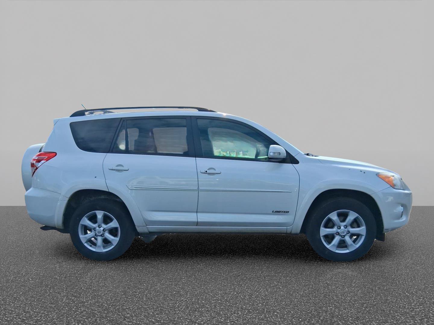 Used 2012 Toyota RAV4 Limited w/ Premium Plus Value Pkg FWD image 4