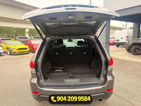 Used 2020 Jeep Grand Cherokee Limited AWD/4WD image 25
