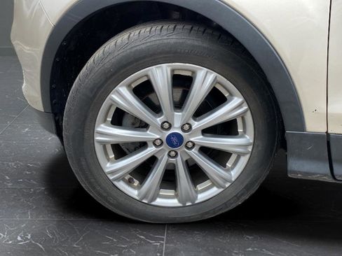 Certified 2017 Ford Escape Titanium FWD image 38