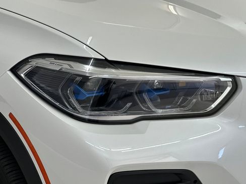 Used 2023 BMW X5 xDrive45e w/ Executive Package AWD/4WD image 11