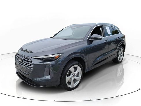 Certified 2025 Audi Q5 Premium w/ Premium Plus AWD/4WD image 2