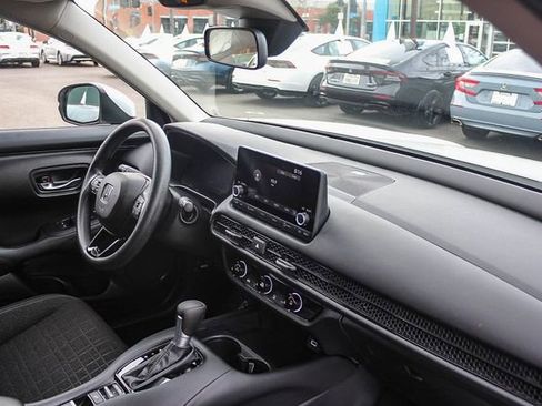 Used 2023 Honda HR-V LX image 22