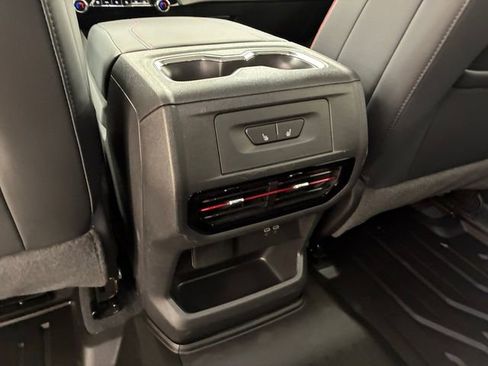 Certified 2025 Chevrolet Silverado EV RST AWD/4WD image 19