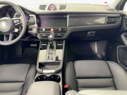 Certified 2026 Porsche Macan GTS AWD/4WD image 25