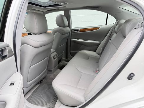 Used 2005 Lexus ES 330 FWD image 28