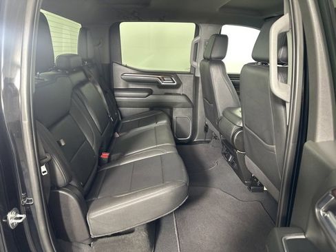 Used 2024 GMC Sierra 1500 SLT image 15