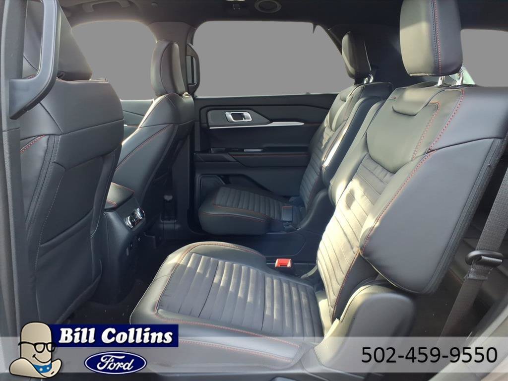New 2026 Ford Explorer ST-Line w/ ST-Line Street Pack AWD/4WD image 5
