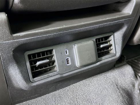 Used 2023 Chevrolet Silverado 1500 LT AWD/4WD image 28