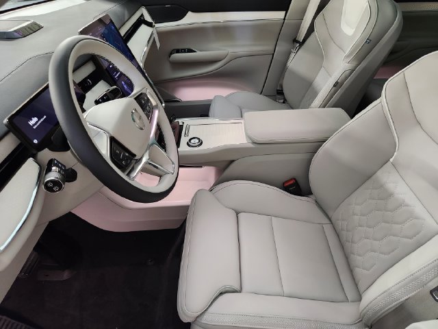 Used 2025 Volvo EX90 Ultra w/ Protection Package Premier AWD/4WD image 14