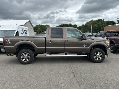 Used 2016 Ford F350 Lariat w/ Lariat Interior Package AWD/4WD image 5