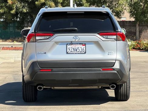 Certified 2025 Toyota RAV4 XLE AWD/4WD image 6