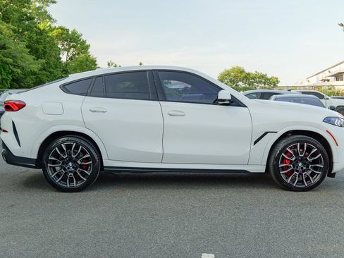 Used 2024 BMW X6 xDrive40i w/ Premium Package AWD/4WD image 8
