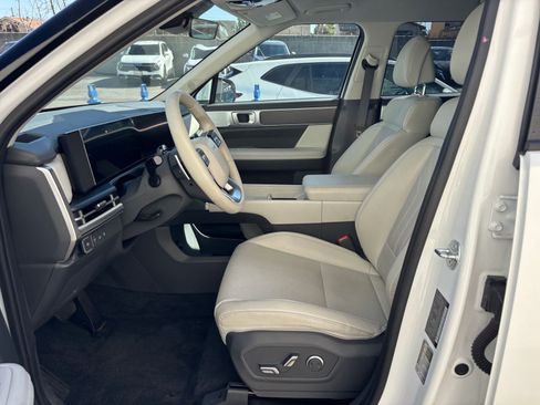 Used 2025 Hyundai Santa Fe SEL image 29