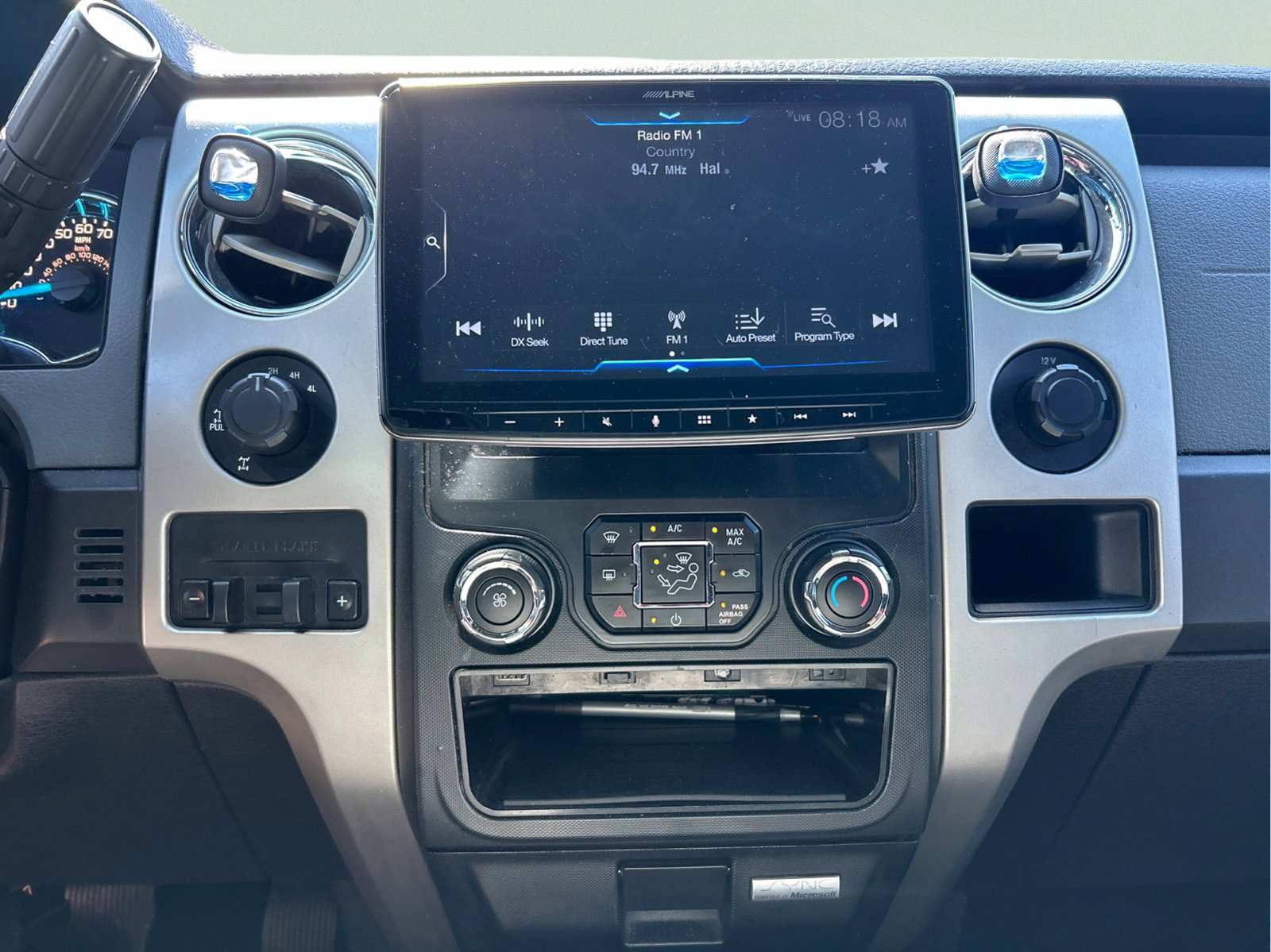 Used 2014 Ford F150 XLT w/ Equipment Group 302A Luxury AWD/4WD image 17