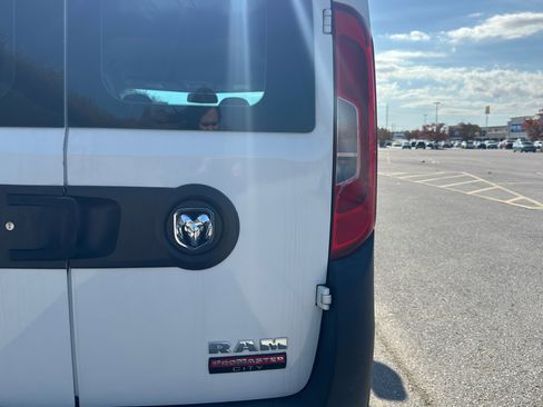 Used 2017 RAM ProMaster City Tradesman image 5