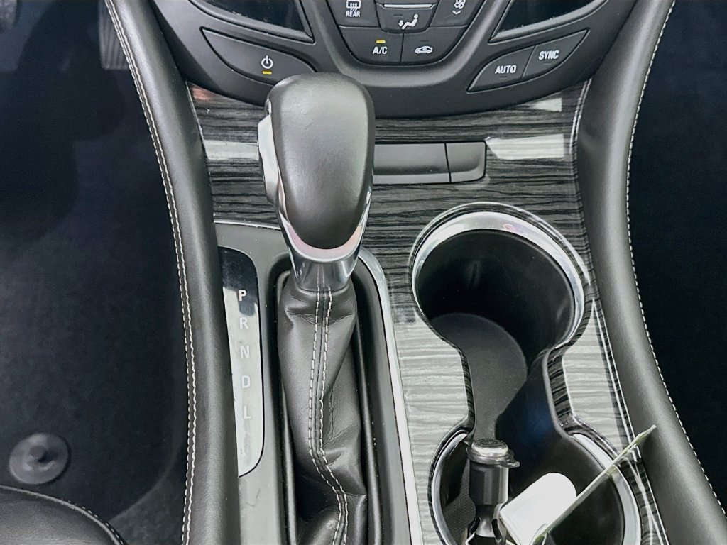 Used 2017 Buick Envision Essence FWD image 23