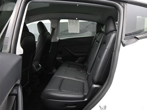 Used 2024 Tesla Model Y Long Range image 15